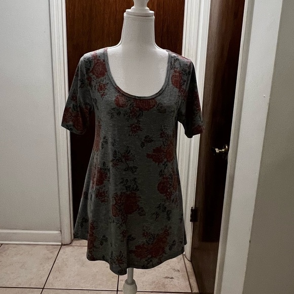 Lularoe classic t  size xxs - Picture 1 of 4